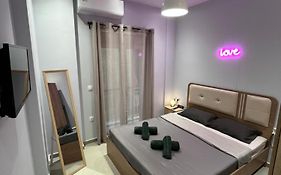 Urban Rotonda Retreat In The City Center!